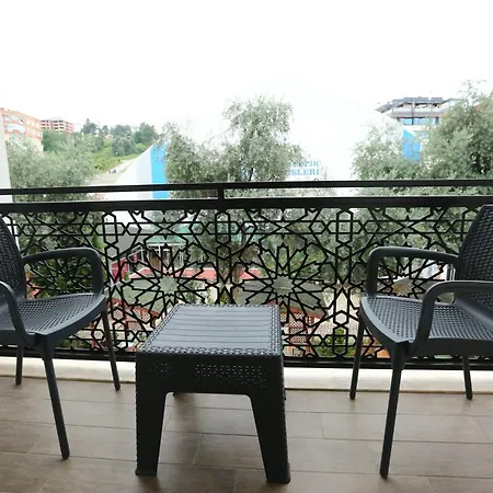 شقة فندقية Aydin Apart 2*